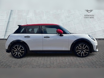 Used MINI Cooper 2024 for sale - 75521655: Photo
