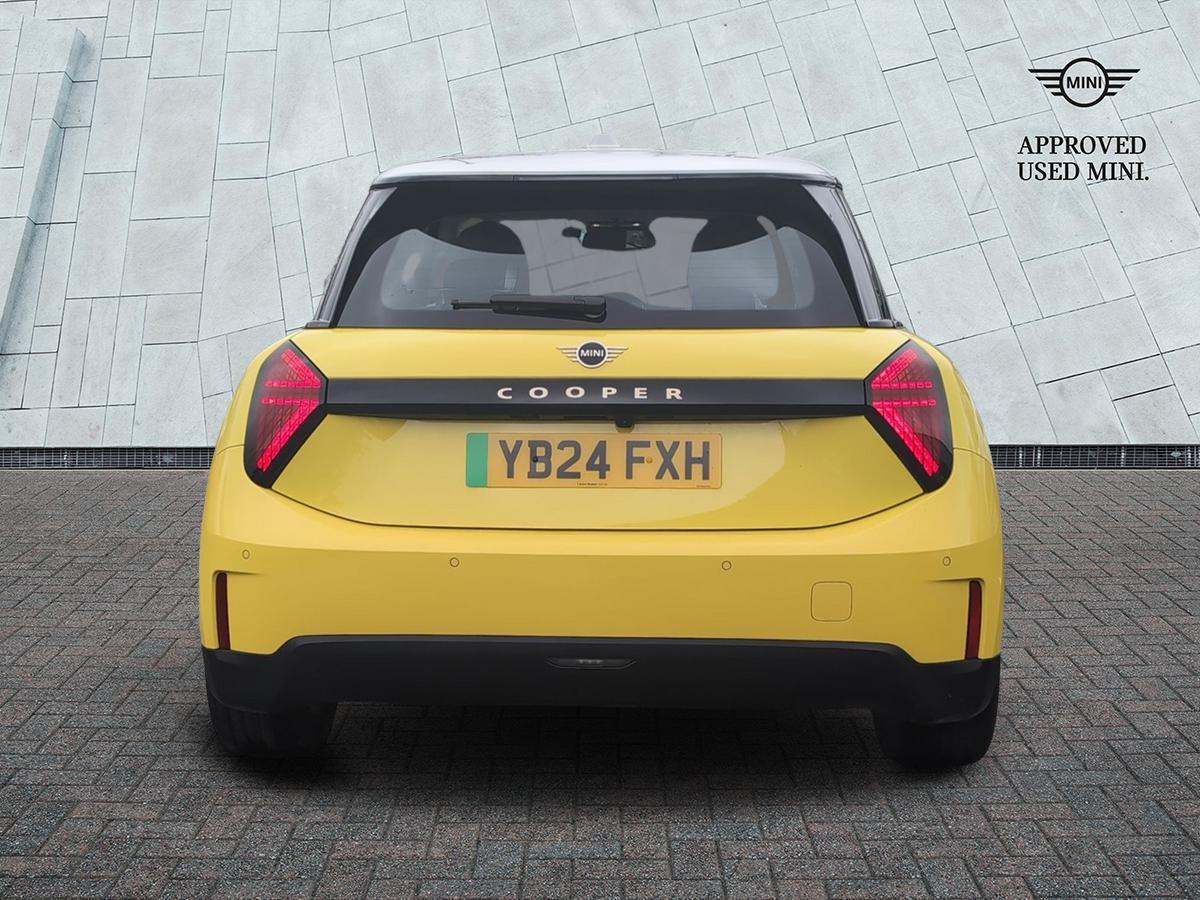 Used MINI Electric Cooper 2024 for sale - 77599778: Photo 15