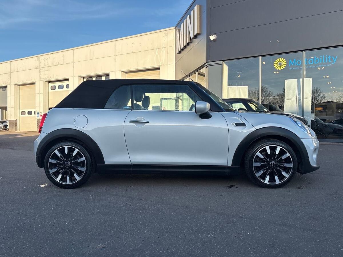 Used MINI Convertible 2020 for sale - 77725388: Photo 26