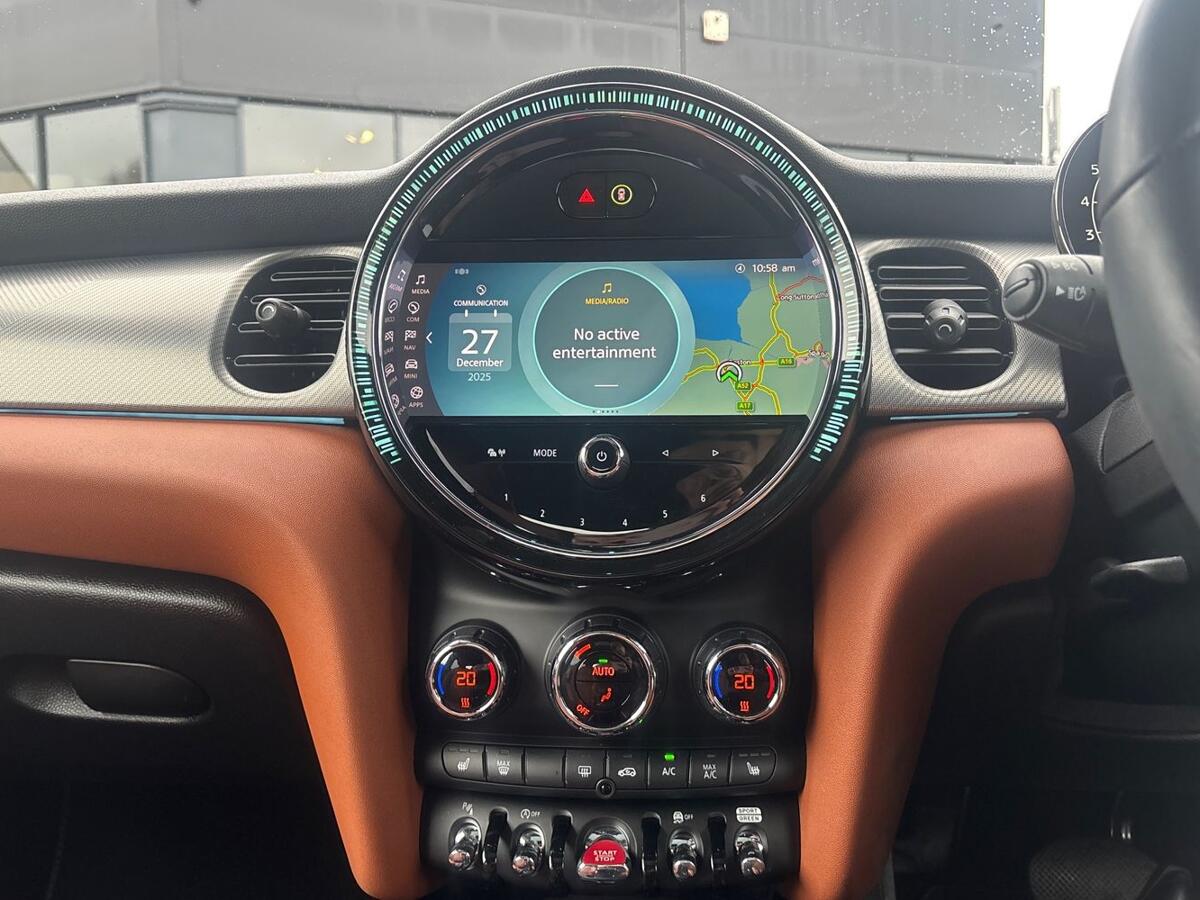 Used MINI Hatch 2023 for sale - 76937361: Photo 8