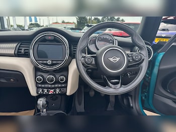 Used MINI Convertible 2019 for sale - 75553929: Photo