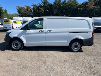 Used Mercedes-Benz Vito 2023 for sale - 79102118: Photo