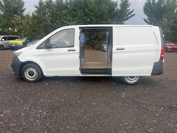 Used Mercedes-Benz Vito 2017 for sale - 76494206: Photo