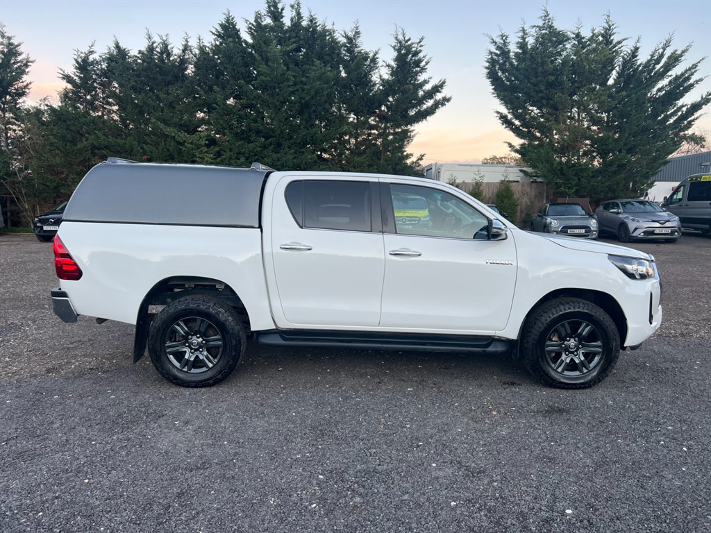 Used Toyota Hilux 2021 for sale - 76648237: Photo 3