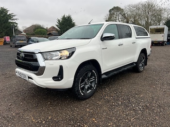 Used Toyota Hilux 2021 for sale - 77607233: Photo