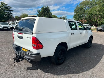 Used Toyota Hilux 2017 for sale - 79855488: Photo