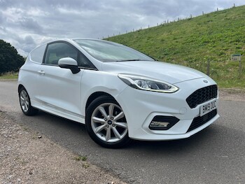 Used Ford Fiesta Van 2019 for sale - 75572076: Photo