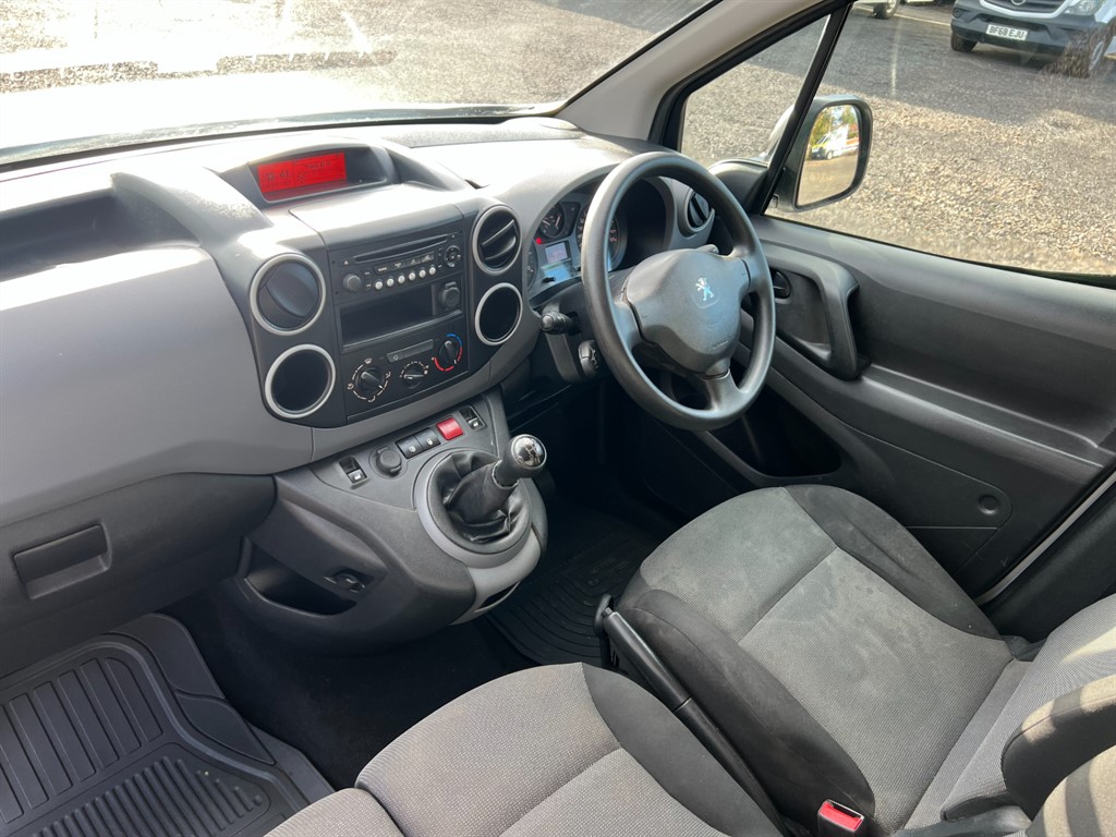Used Peugeot Partner 2017 for sale - 76709763: Photo 10