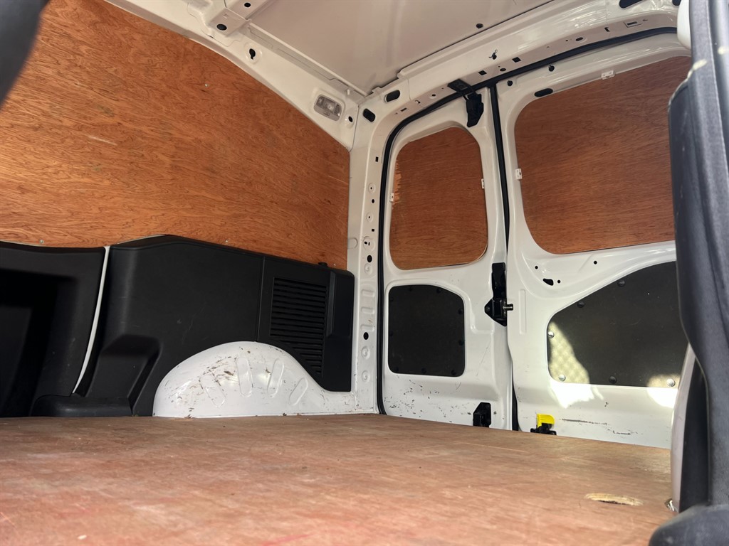 Used Peugeot Partner 2017 for sale - 76709763: Photo 14