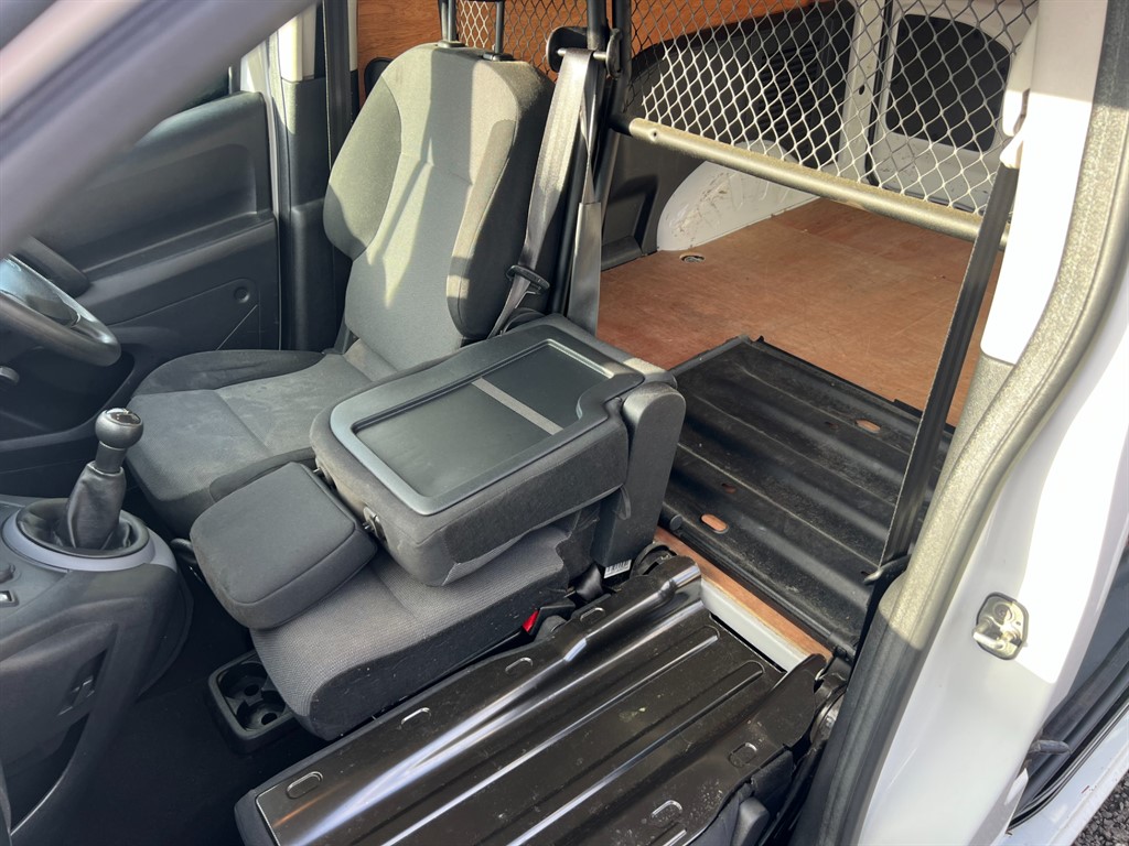 Used Peugeot Partner 2017 for sale - 76709763: Photo 16