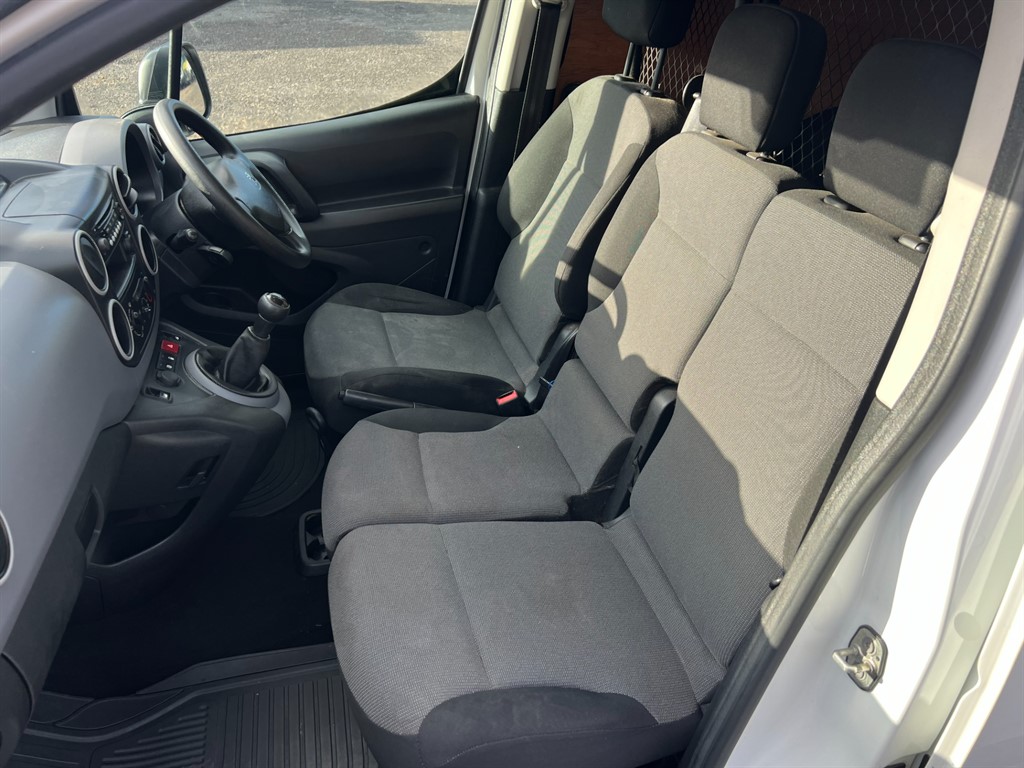 Used Peugeot Partner 2017 for sale - 76709763: Photo 19