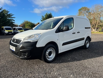 Used Peugeot Partner 2017 for sale - 76709763: Photo