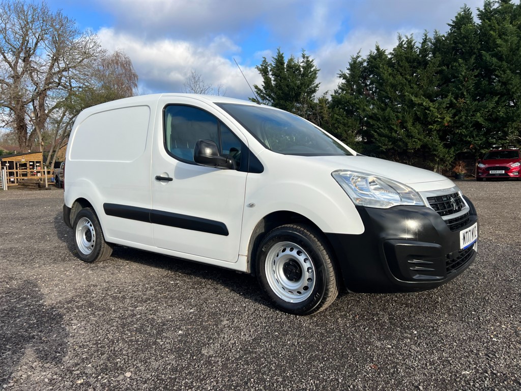 Used Peugeot Partner 2017 for sale - 76709763: Photo 2