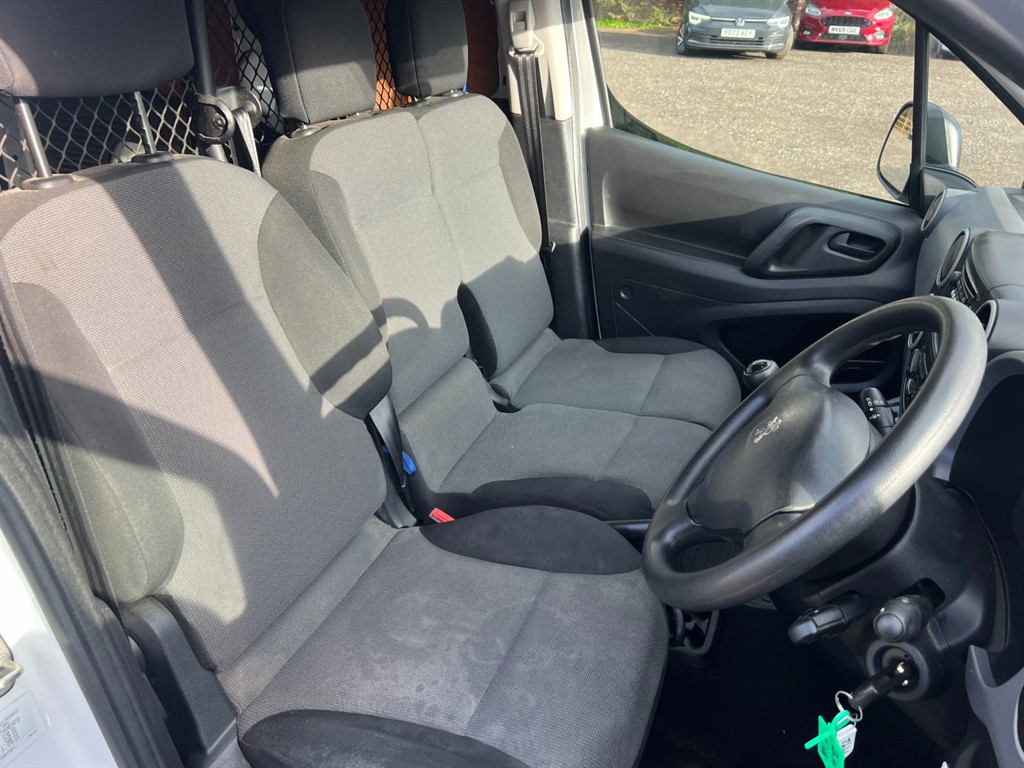 Used Peugeot Partner 2017 for sale - 76709763: Photo 20