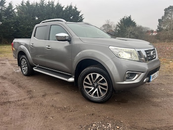 Used Nissan Navara 2019 for sale - 75571582: Photo