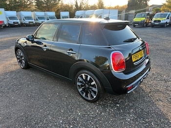 Used MINI Hatch 2015 for sale - 76818076: Photo