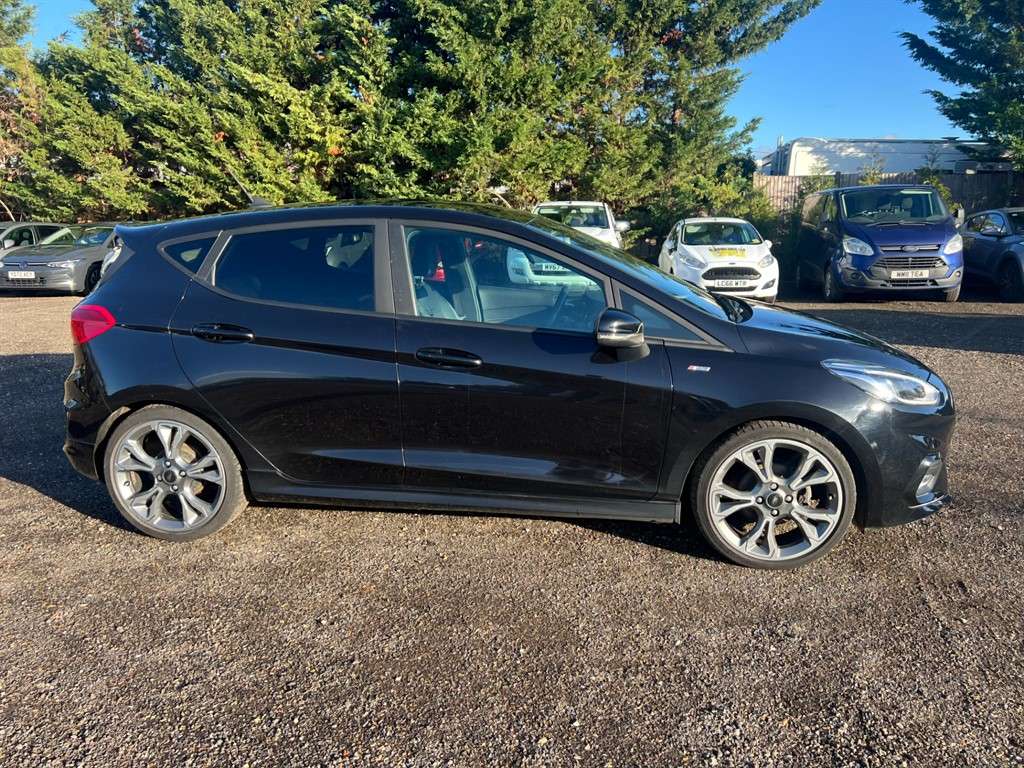 Used Ford Fiesta 2021 for sale - 76796672: Photo 2