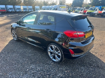 Used Ford Fiesta 2021 for sale - 76796672: Photo