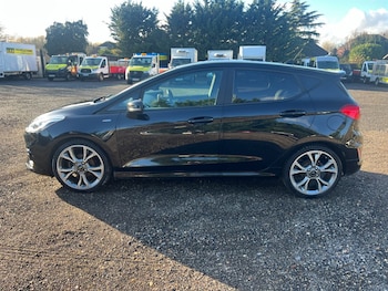 Used Ford Fiesta 2021 for sale - 76796672: Photo