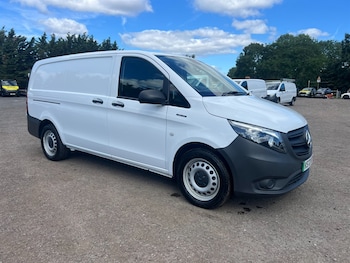 Used Mercedes-Benz Vito 2023 for sale - 79102088: Photo