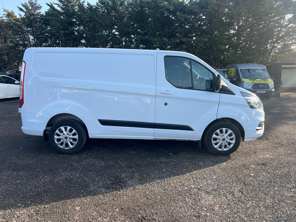 Used Ford Transit Custom 2023 for sale - 77674188: Photo 2