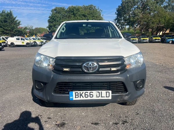 Used Toyota Hilux 2016 for sale - 76008437: Photo 6