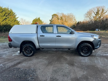 Used Toyota Hilux 2019 for sale - 75570064: Photo