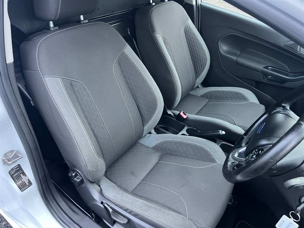 Used Ford Fiesta 2016 for sale - 76835123: Photo 15