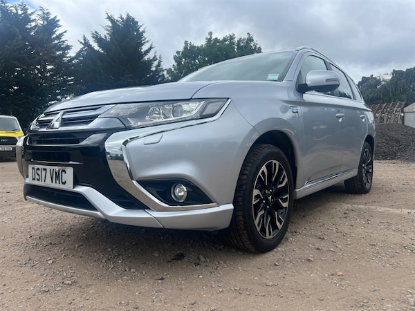 Used Mitsubishi Outlander 2017 for sale - 75569926: Photo 10