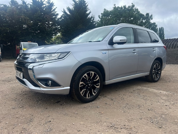 Used Mitsubishi Outlander 2017 for sale - 75569926: Photo 7