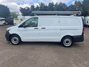 Used Mercedes-Benz Vito 2022 for sale - 79102068: Photo