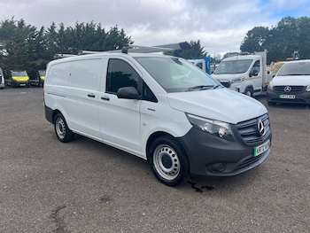 Used Mercedes-Benz Vito 2022 for sale - 79102068: Photo