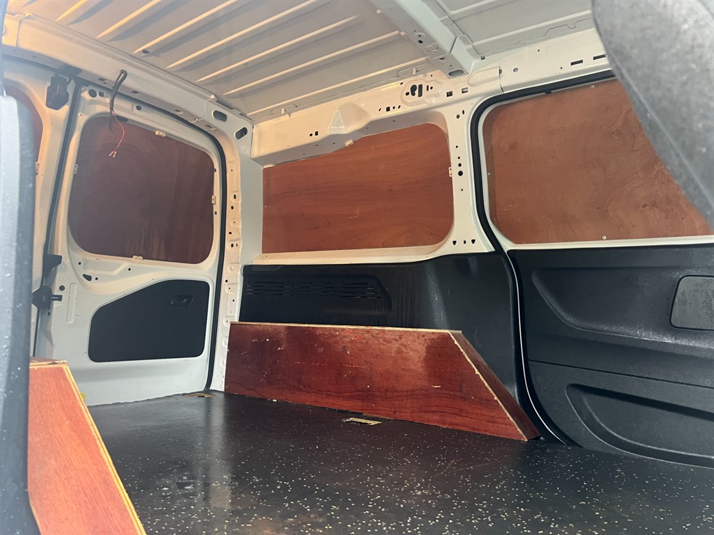 Used Peugeot Partner 2019 for sale - 76684485: Photo 8