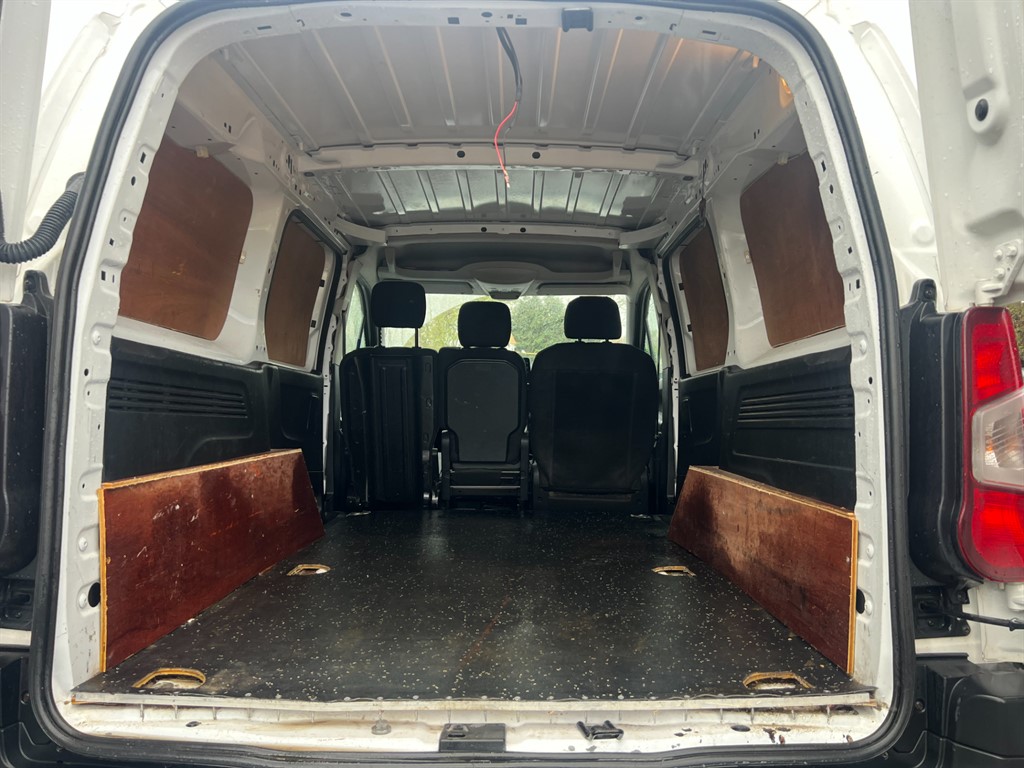 Used Peugeot Partner 2019 for sale - 76684485: Photo 9