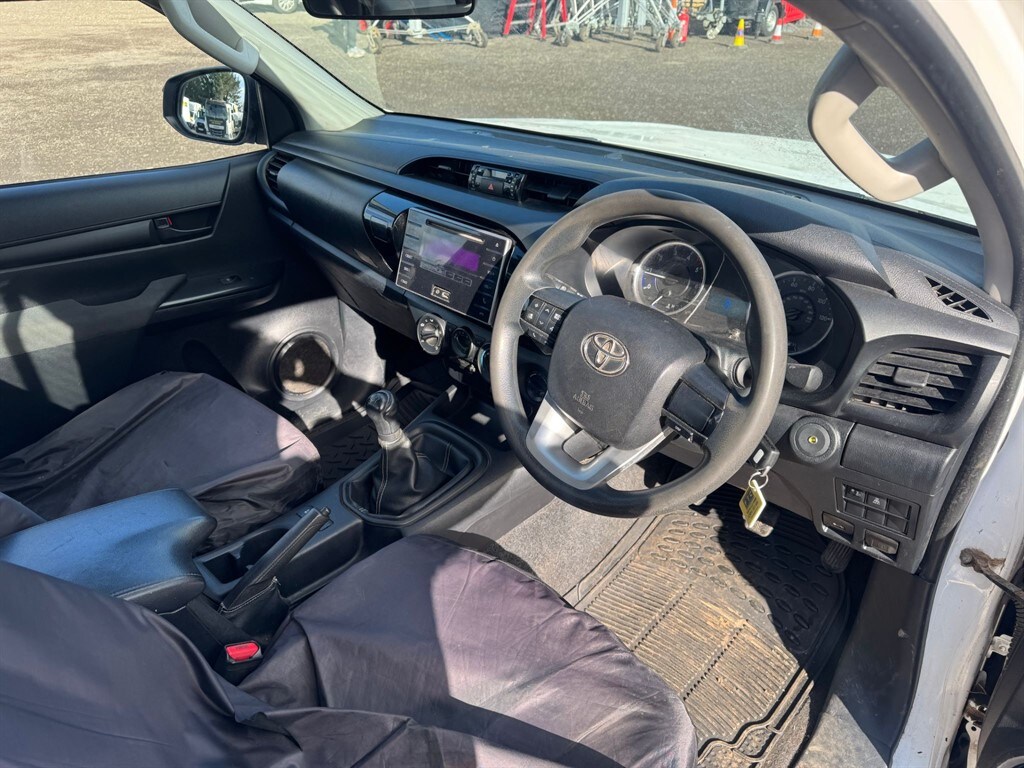 Used Toyota Hilux 2016 for sale - 77665365: Photo 6