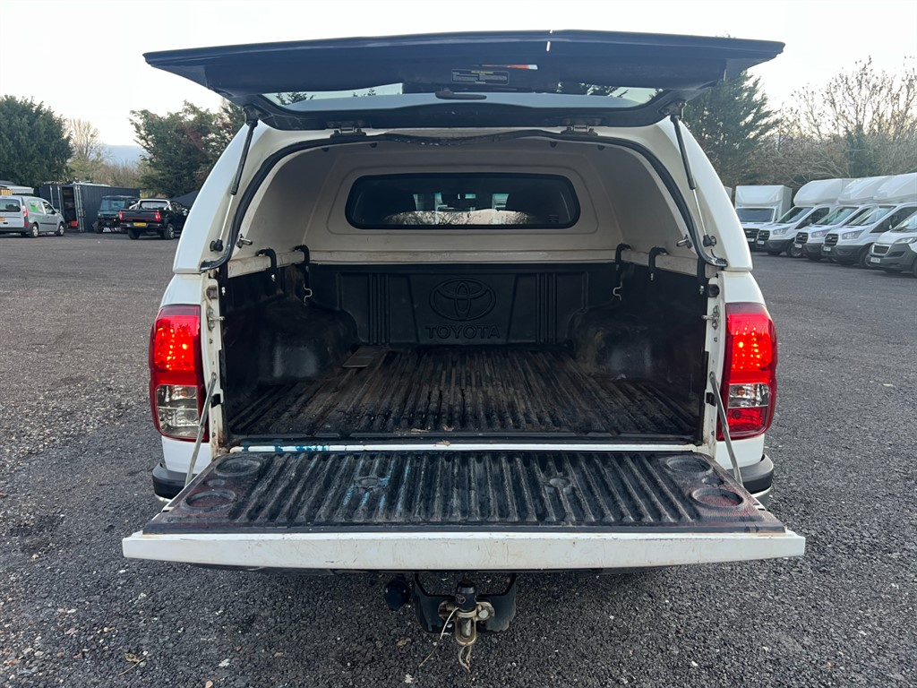 Used Toyota Hilux 2022 for sale - 76648229: Photo 11