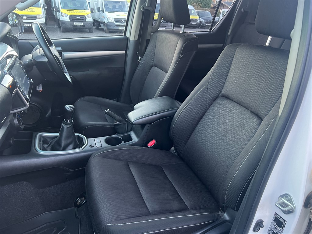 Used Toyota Hilux 2022 for sale - 76648229: Photo 12