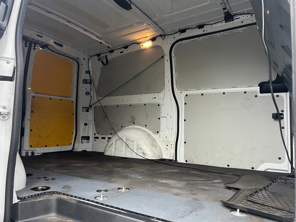 Used Mercedes-Benz Vito 2023 for sale - 77804126: Photo 9