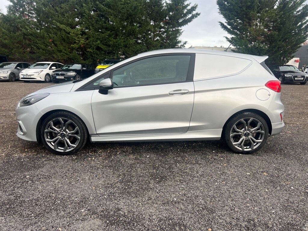 Used Ford Fiesta 2022 for sale - 76420729: Photo 3