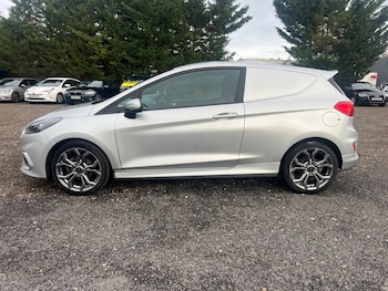 Used Ford Fiesta 2022 for sale - 76420729: Photo