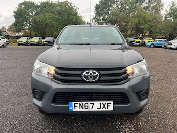 Used Toyota Hilux 2017 for sale - 76184128: Photo 4