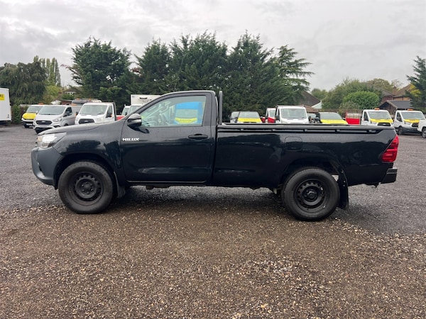 Used Toyota Hilux 2017 for sale - 76184128: Photo 5