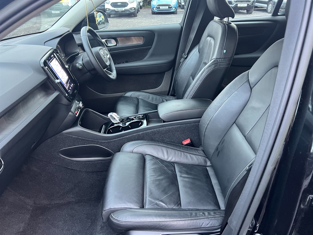 Used Volvo XC40 2022 for sale - 76532352: Photo 15