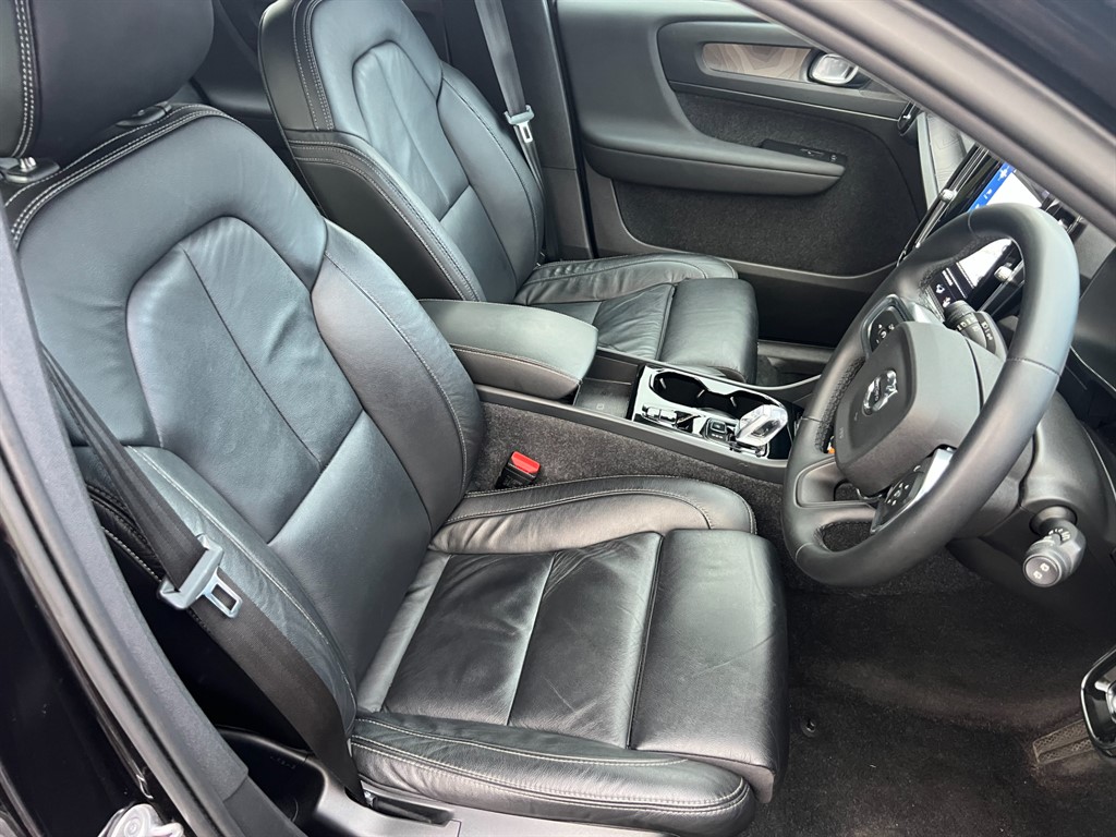 Used Volvo XC40 2022 for sale - 76532352: Photo 16