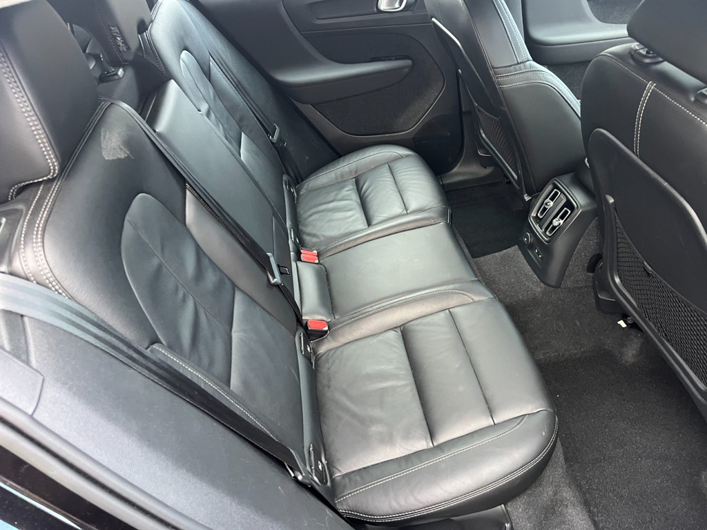 Used Volvo XC40 2022 for sale - 76532352: Photo 17