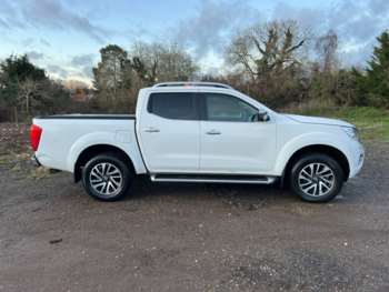 Used Nissan Navara 2017 for sale - 73354704: Photo