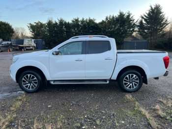 Used Nissan Navara 2017 for sale - 73354704: Photo