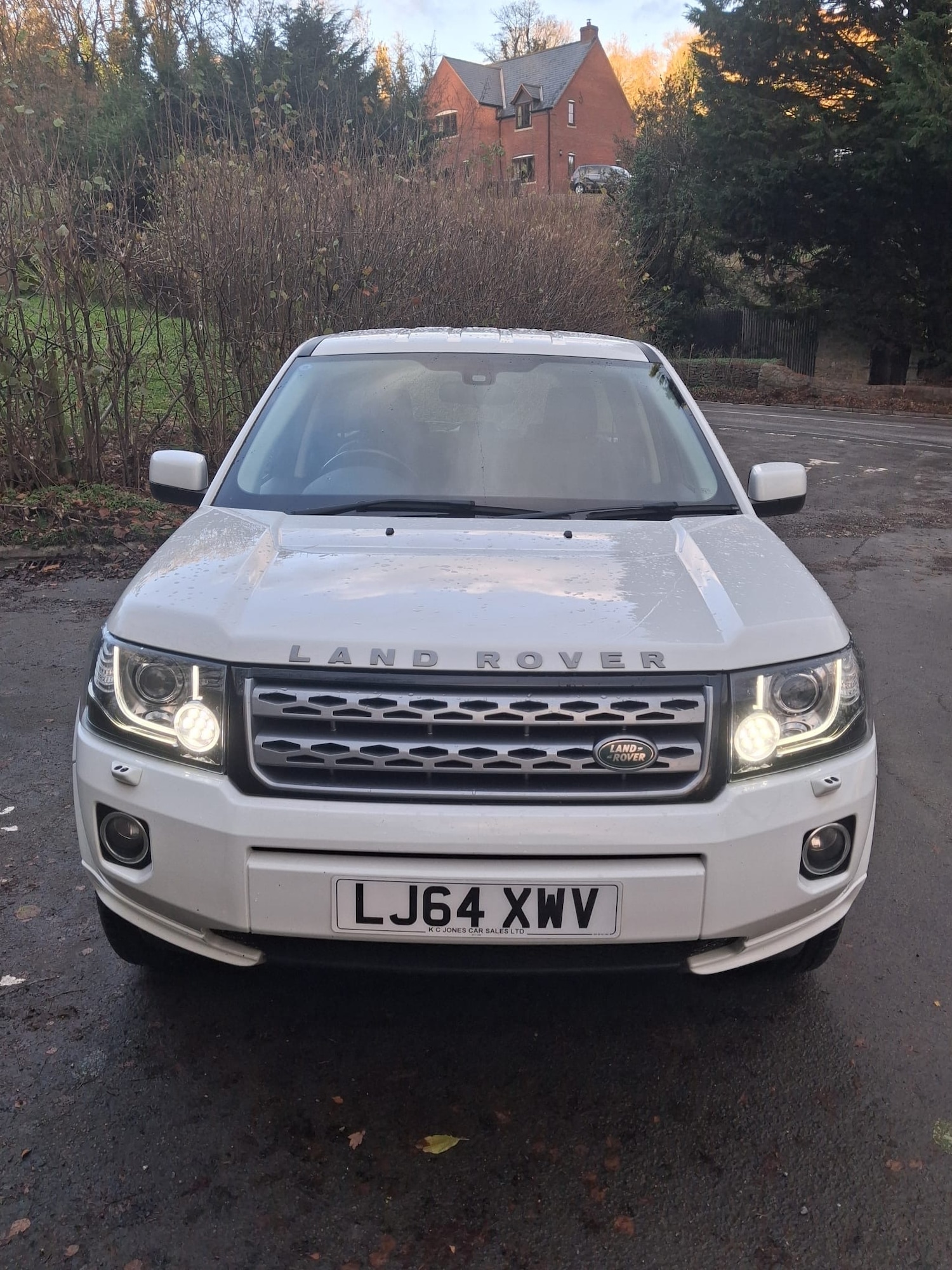 Used Land Rover Freelander 2014 for sale - 76691975: Photo 2