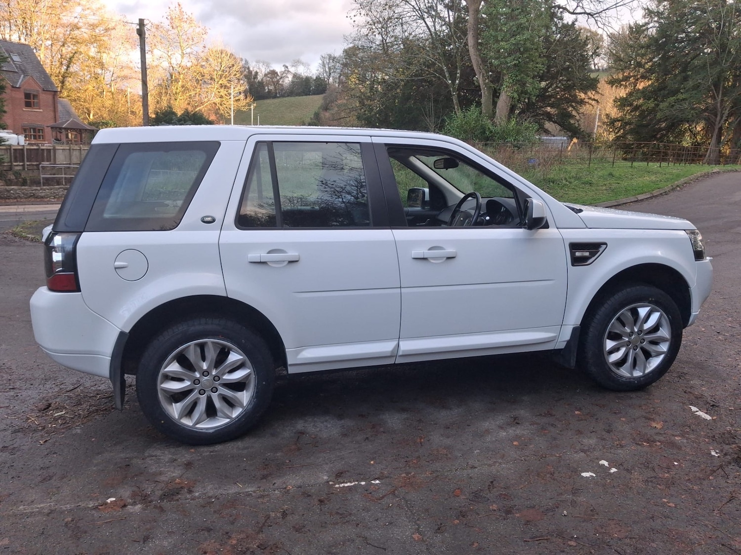Used Land Rover Freelander 2014 for sale - 76691975: Photo 4
