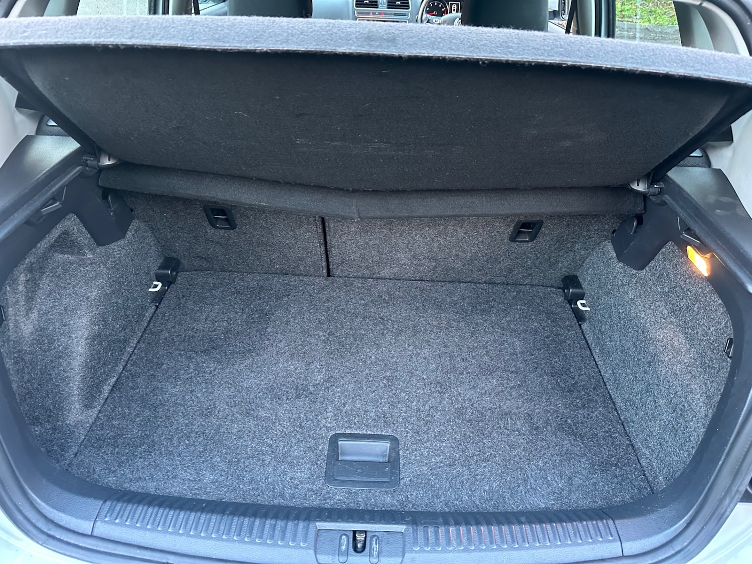 Used Volkswagen Polo 2015 for sale - 76817604: Photo 8